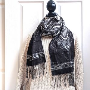 NWT Cashmink Scarf